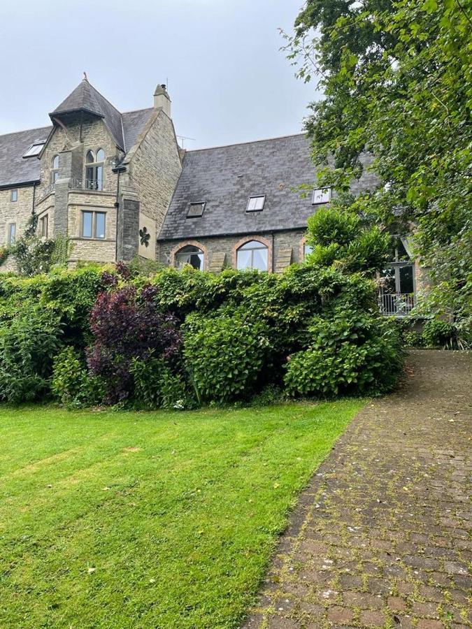 Peregrine Hall Lostwithiel Exterior photo
